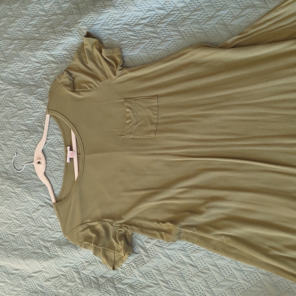 Small LuLaRoe Carly!! - Picture 1 of 6